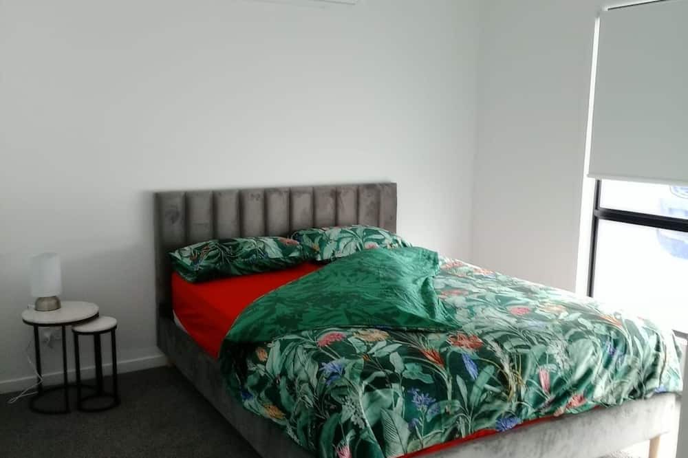 Redbank Plains Apartment | Private Apartment unit fully furnished