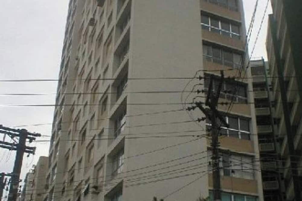 Boqueirao Apartment | Feet in the sand, spacious apartment in Boqueirão in Santos