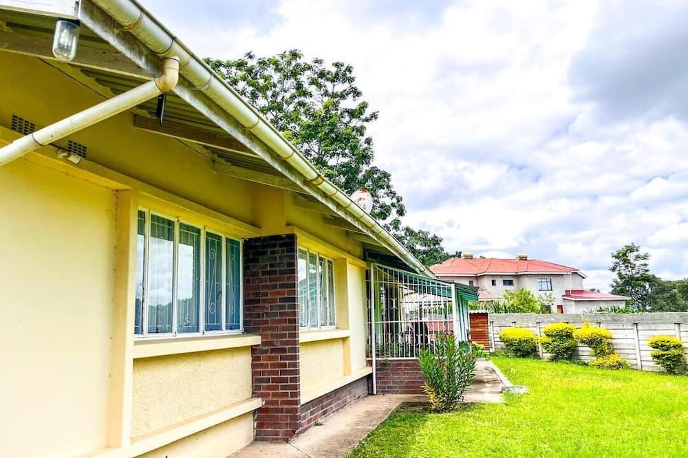 Gweru Apartment | 3 bed Cozy Homestay for Groups in Lundi Park - 2292