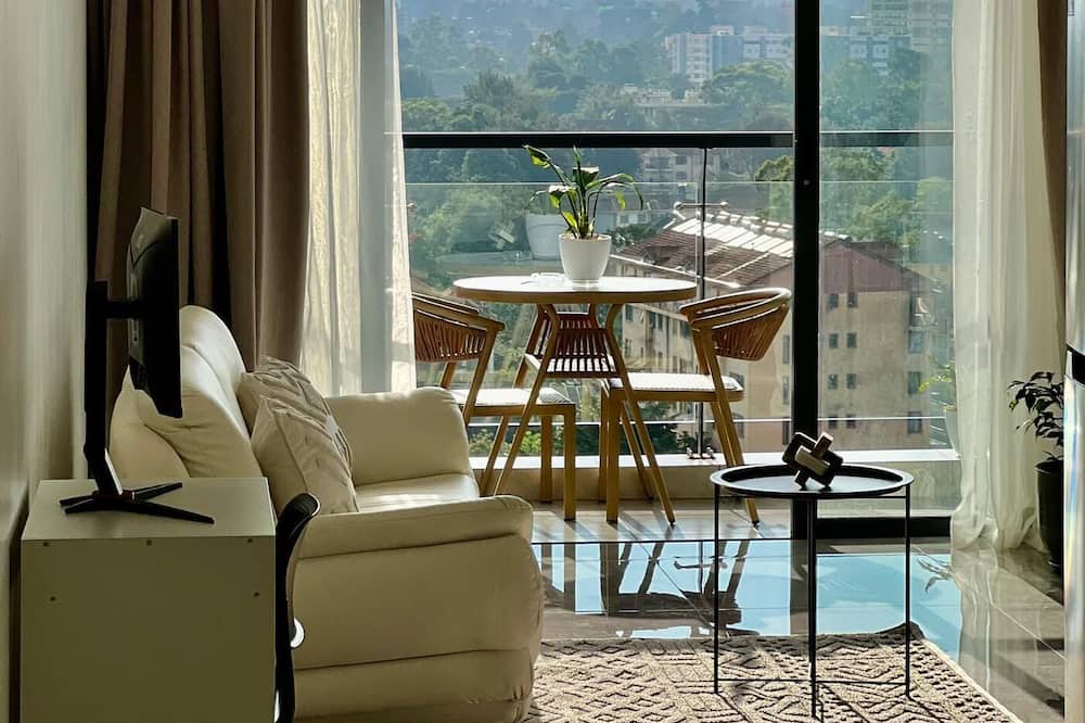 Kilimani Apartment | Chic 1-bedroom apartment in vibrant Nairobi