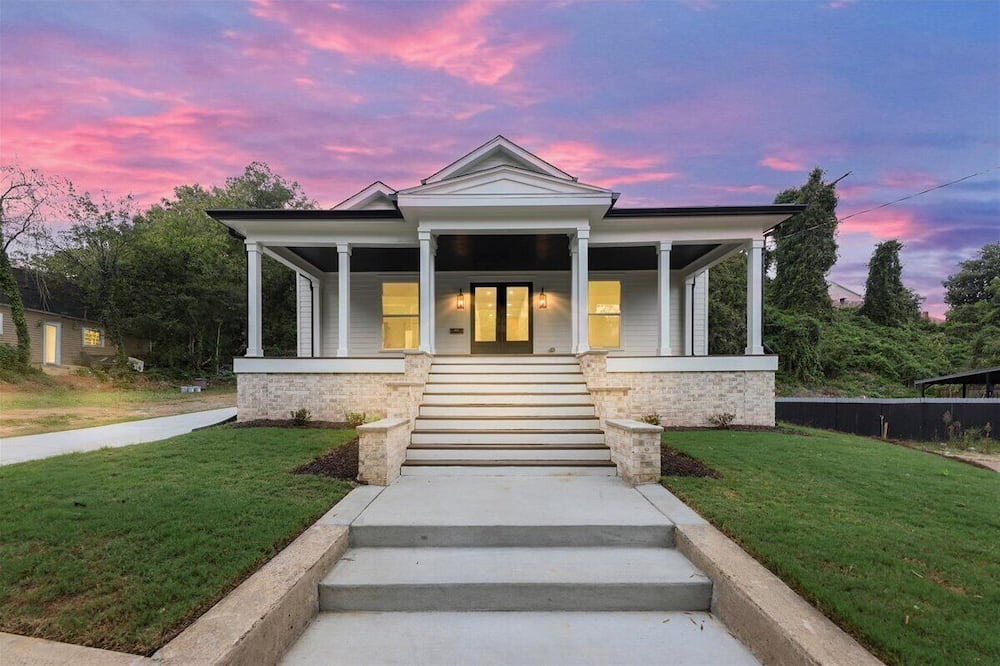 Rome House | Historic 4-bedroom, 3.5- bathroom; located in downtown Rome