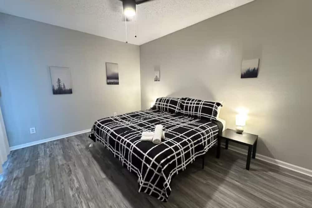 Nassau Bay Apartment | Inviting Houston Space Near Kemah and Space Center