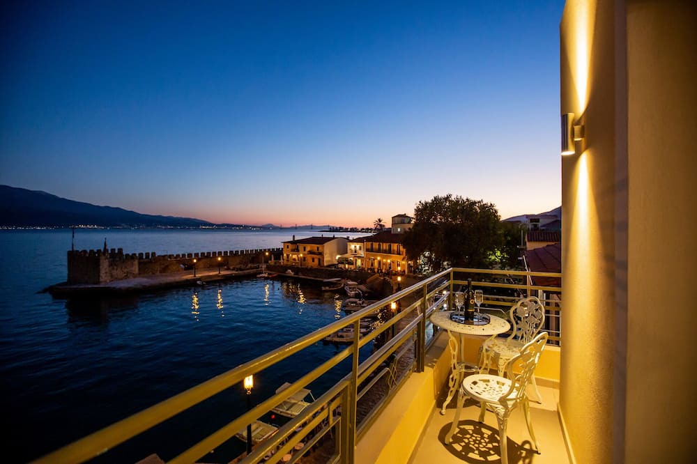 Gefira Mpania Apartment | Vip Lepanto Port Suites