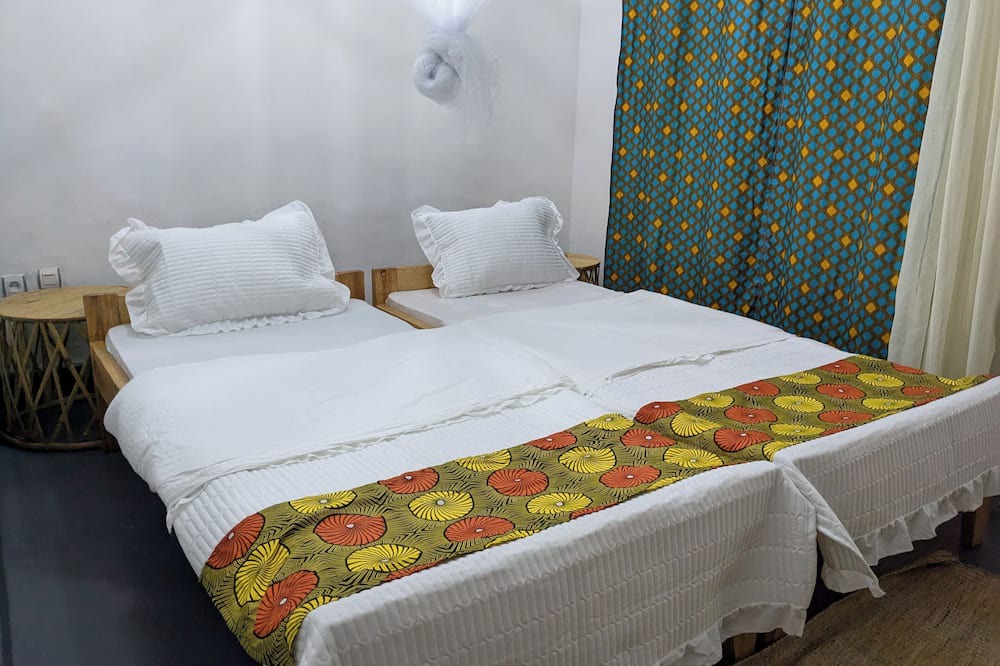 Ruhondo Apartment | FAMILY ROOM Two Bedroom near lake View and volcano view