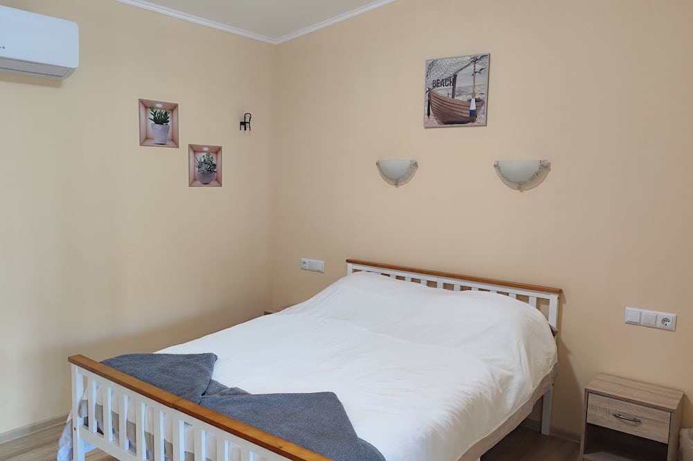Sozopol Cabin | Fully equipped beach cabinnAt Camping Sozopol Eco (campsite)