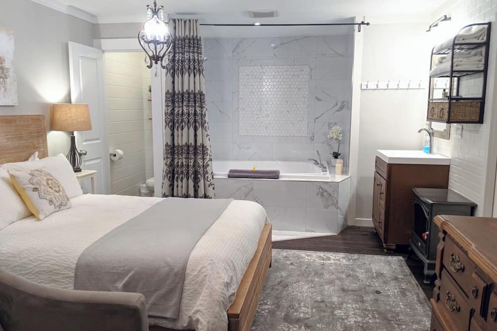 Harrison Hot Springs Hotel | 1-room suite | queen bed | accommodates 2 guests