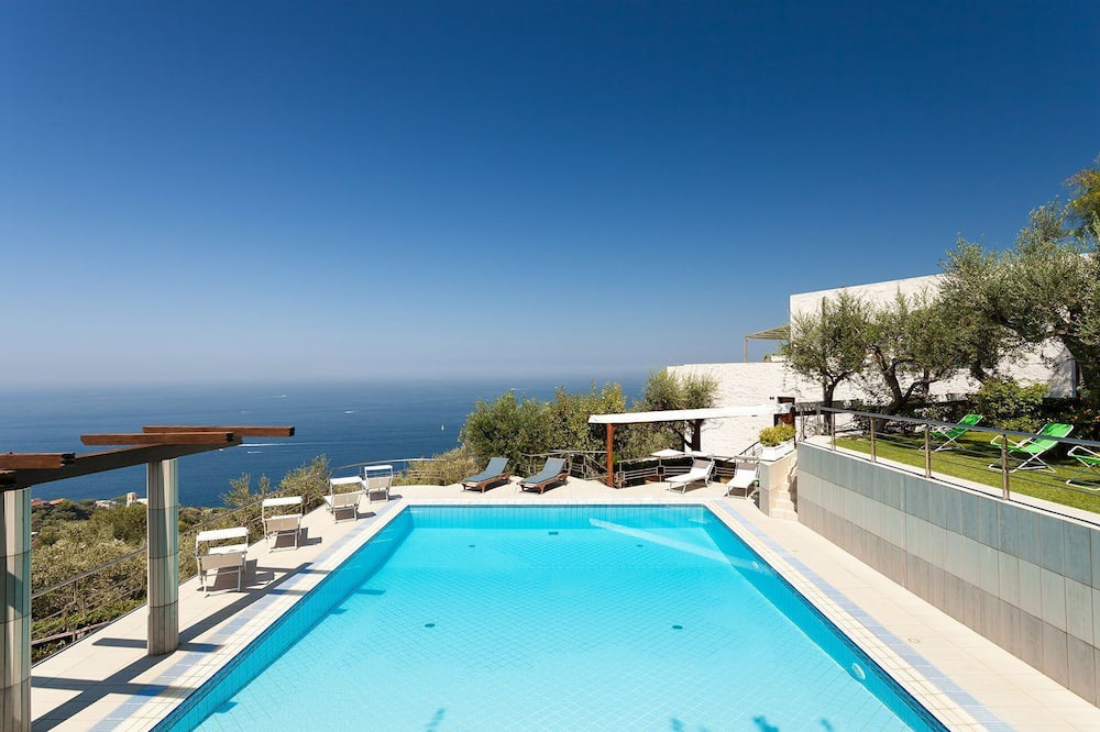 Schiazzano Villa | My Rental Homes - Villa Felicia with sea view, infinity pool and ample garden