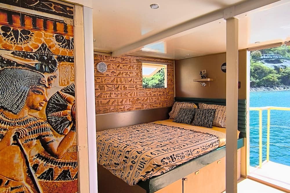 Le Carbet Boat Rental | Kawaida | Unusual accomodation - Glamping Yaliyo
