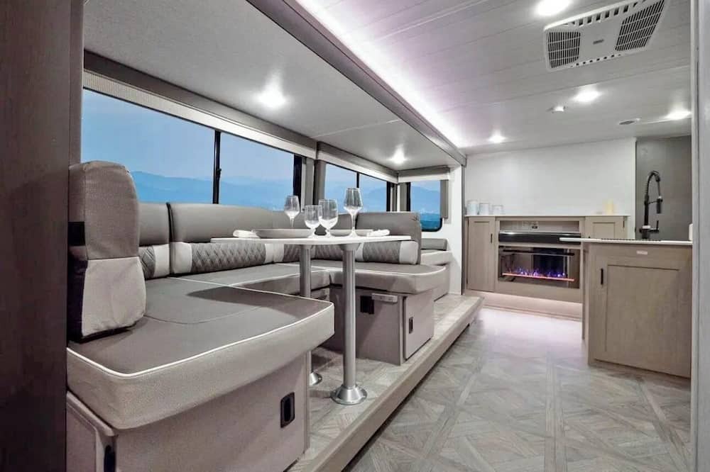 Jerusalem House | Cozy 2-bedroom RV in Serene Jerusalem with WiFi, AC, and plenty space to sleep