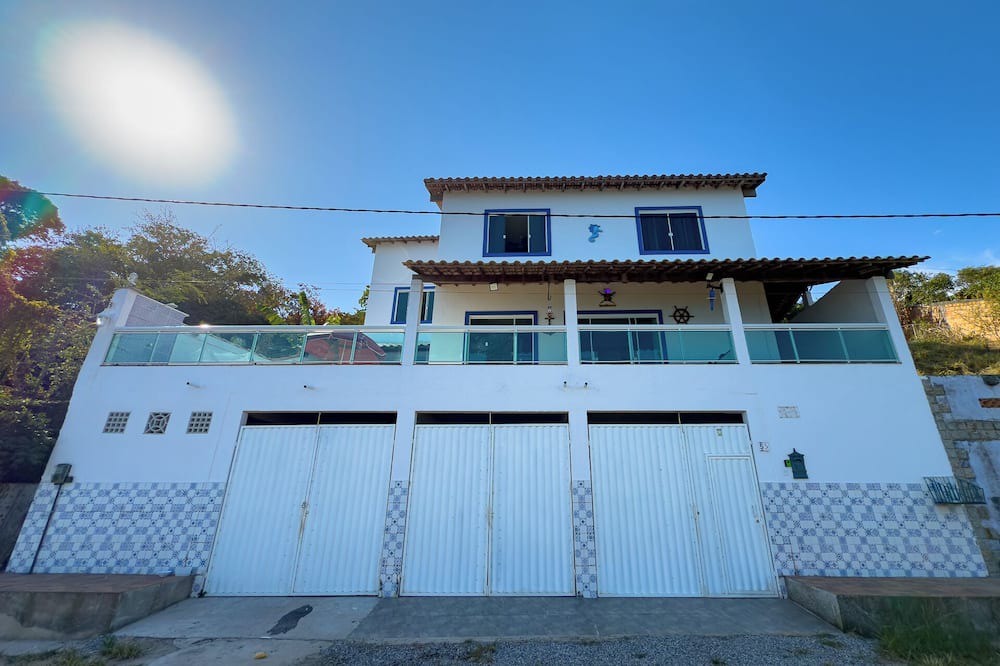 Baixo Grande House | Experiência única à beira da lagoa com piscina - Um refúgio inspirado na Grécia!