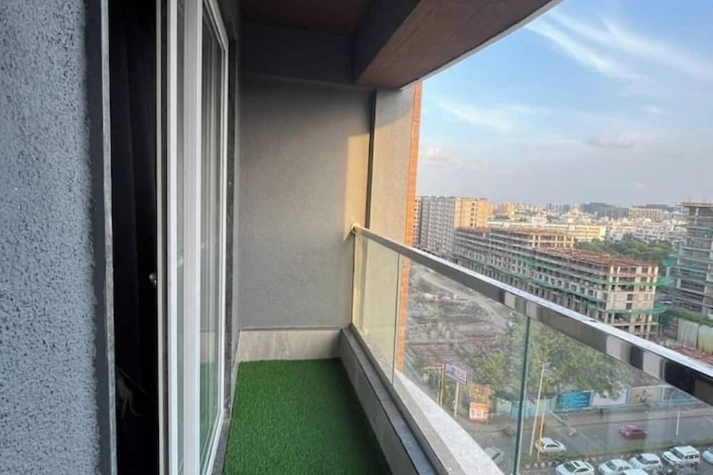 Viman Nagar Apartment | Vimannagar-Brand New 3bhk Fully Furnished aprtment