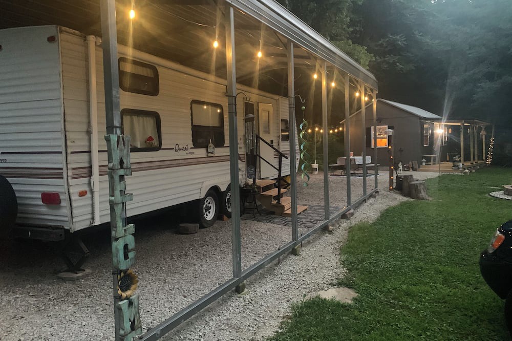 Danville RV Rental | Tranquil campsite with AC in the woods of Danville