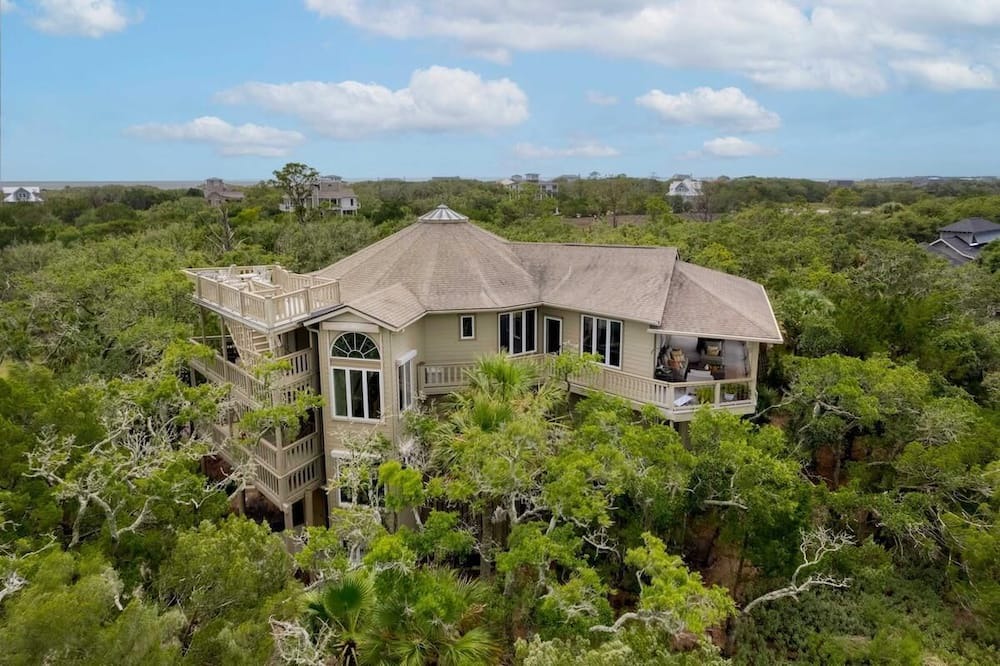 Jeremy Cay House | Edisto Premier- Stunning Ocean views + Lux Home