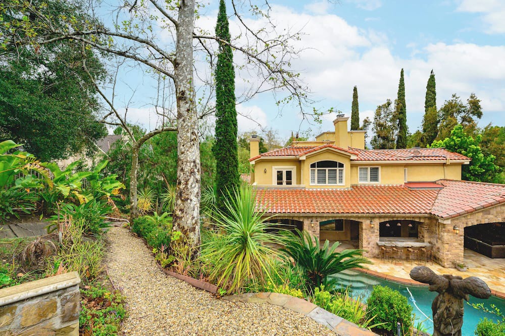 Coto de Caza House | Luxury Villa w Pool, Garden & Outdoor Lounge