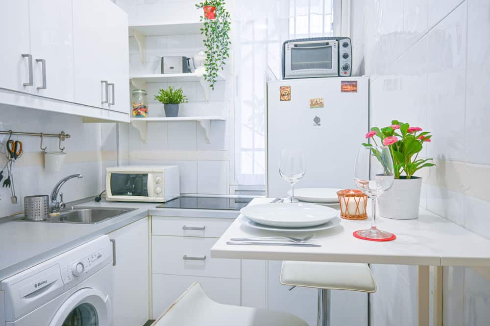 El Viso Apartment | Charming Apartment in Chamartín: Your Refuge of Comfort in the Heart of the City