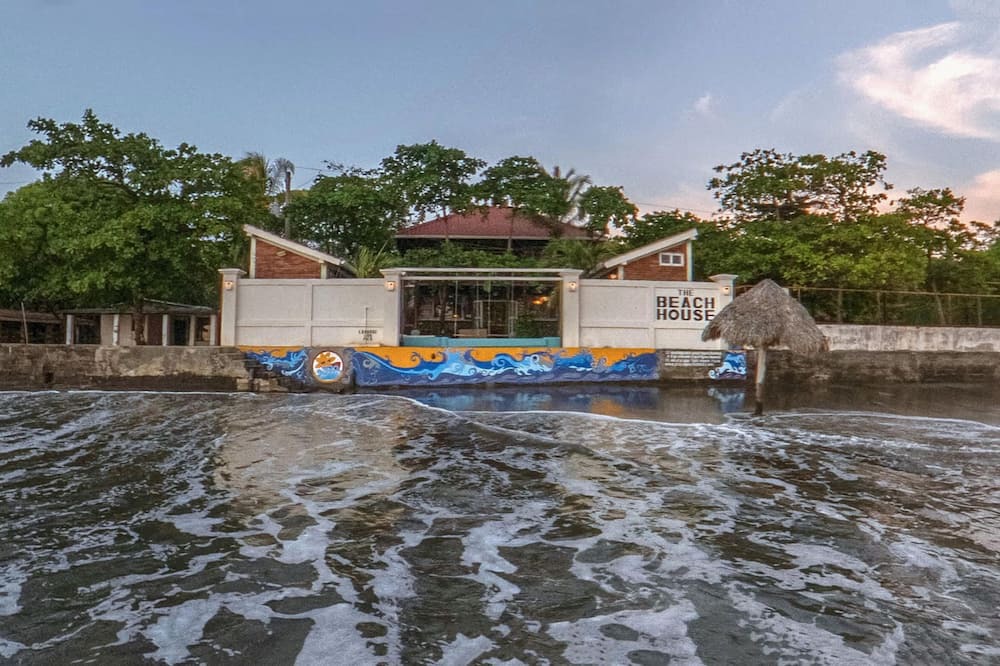 Pochomil House | Beachfront 1-of-a-kind house w/AC, Pool, Wifi, ATV