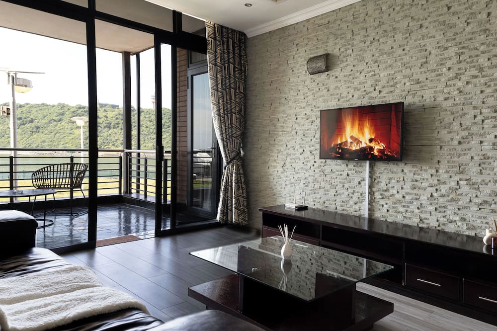 Durban Point Apartment | Habour Retreat 2-bedroom apartment with WiFi in Durban Point Waterfront