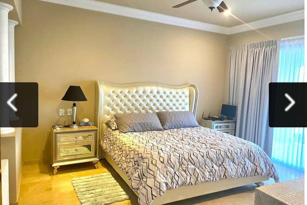 San Jose del Cabo House | Spacious 5-bedroom house with AC, WiFi in welcoming San José del Cabo/ocean view