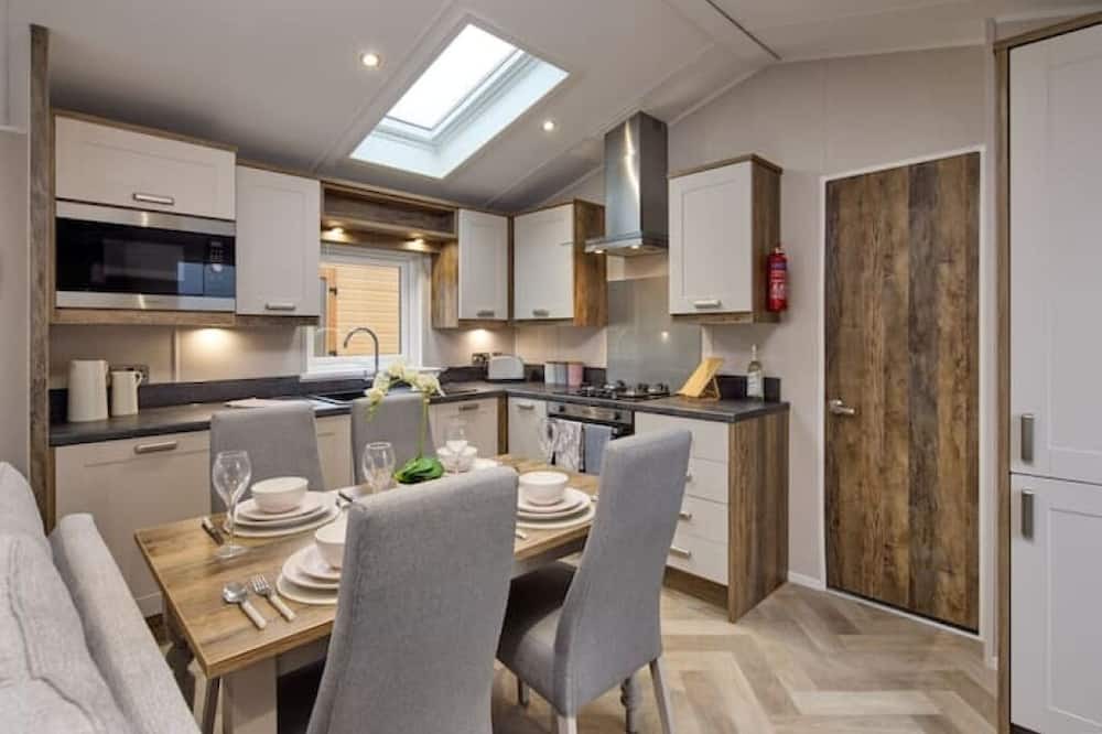 Letham Grange Cabin | Stunning Sheraton in Arbroath