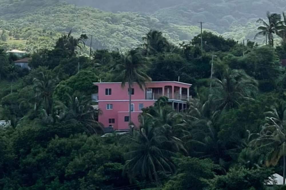St. John's Apartment | Beautiful modern retreat with stunning views of mountain ranges & Seaview