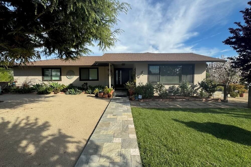 Morgan Hill House | The Orchard Oasis-spacious 5 bedrm luxury private home with pool and spa