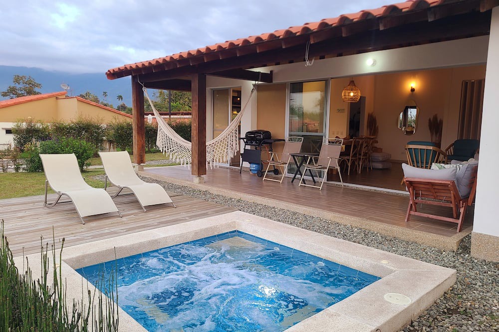 Armenia House | Country house with jacuzzi at 10 min from the airport