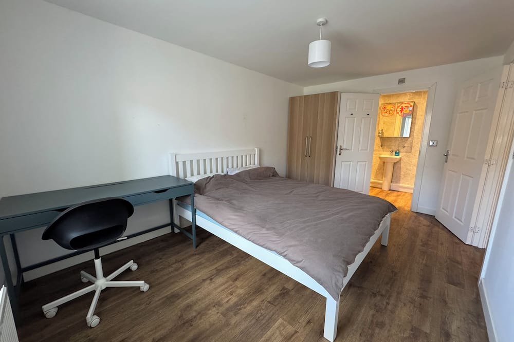 Durham House | En-suite Bedroom in central Durham in a Shared House
