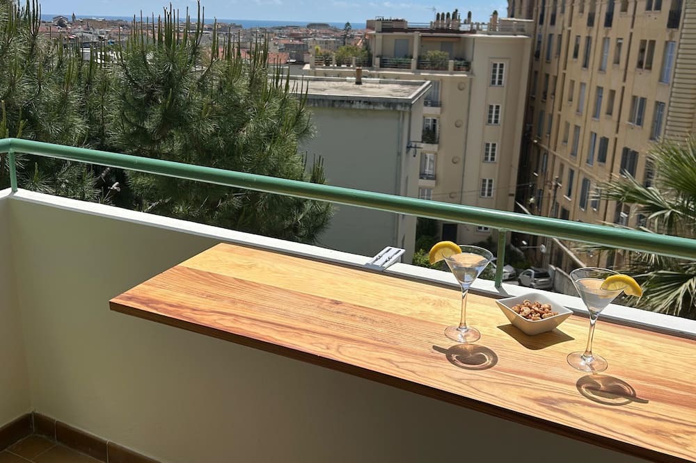 Cimiez Apartment | Cosy apartment in the heart of the city in a green setting with sea view