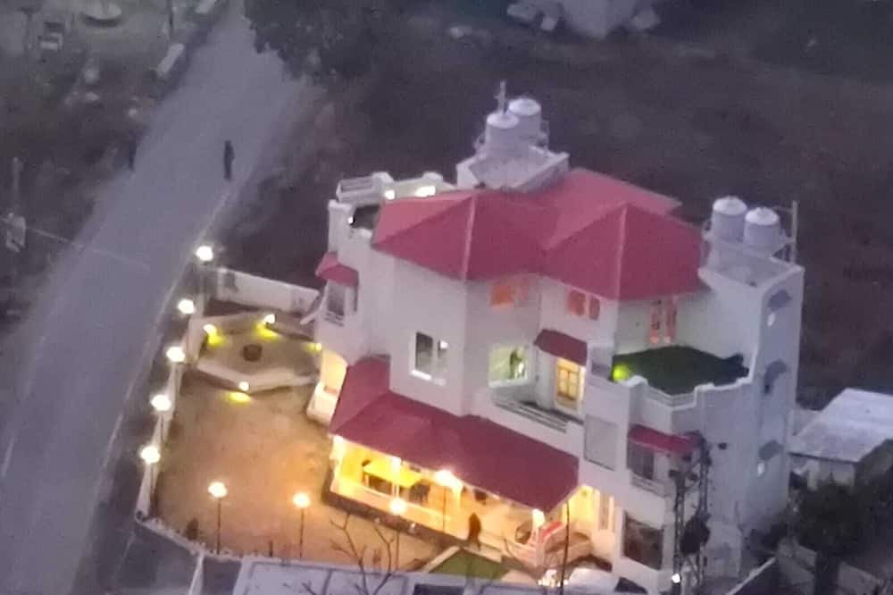 Bhimtal House | Angel Villa homestay feels just like home in hills.