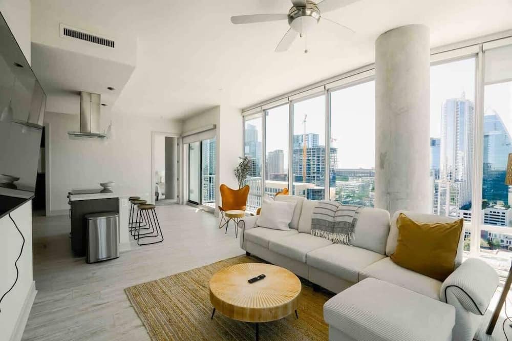 West End Apartment | Downtown Luxurious Condo