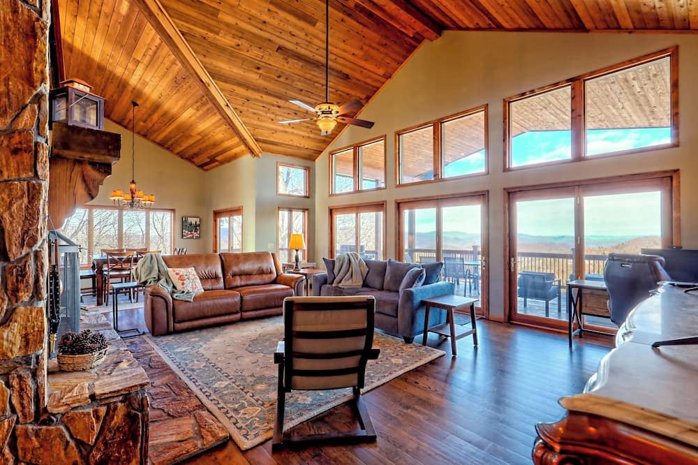 Sky Valley House | Just Listed 4bed/3.5bath Mountain View Retreat with Game Room in Sky Valley!