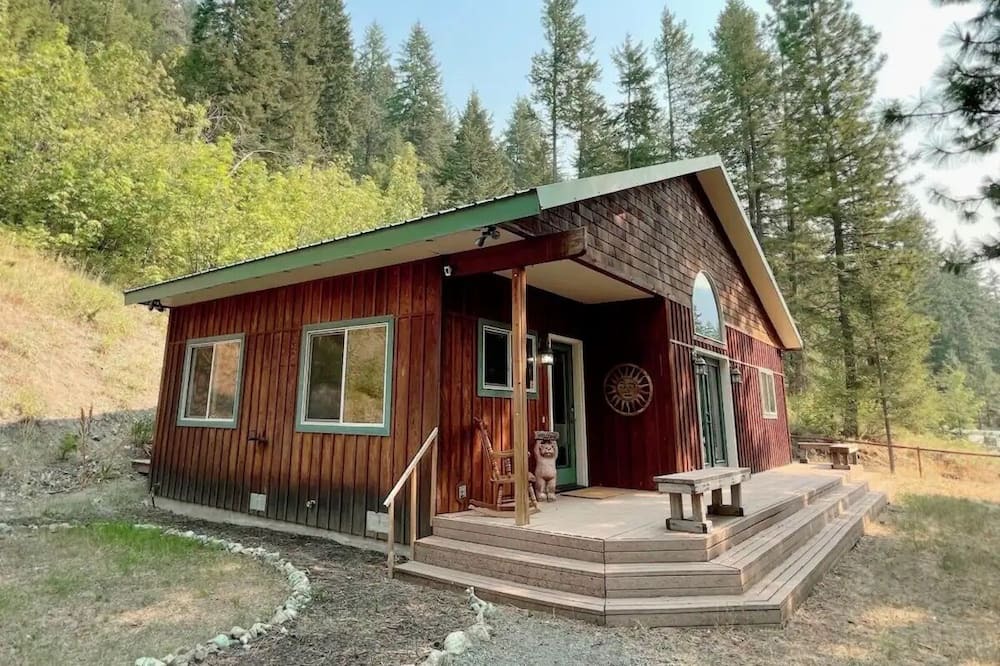 Peshastin Cabin | Charming Blewett Cabin - just minutes to Leavenworth