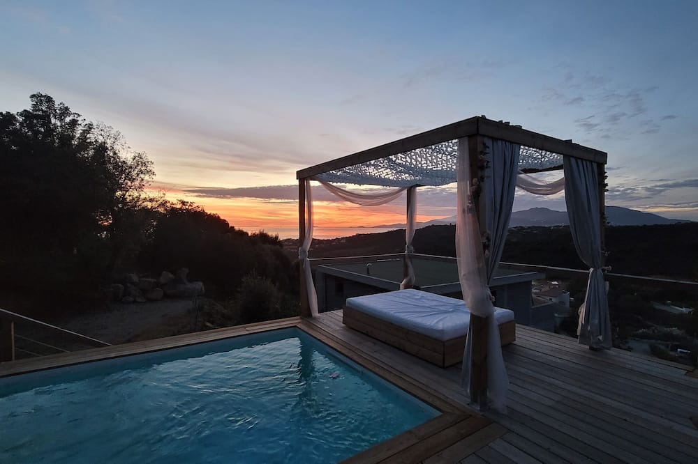 Belvedere Villa | Charming 4-bedroom villa with pool,jacuzzi, wifi,AC in Albitreccia, Corsica