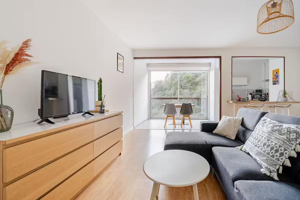 Vals-les-Bains Apartment | Superb studio with river access and private square