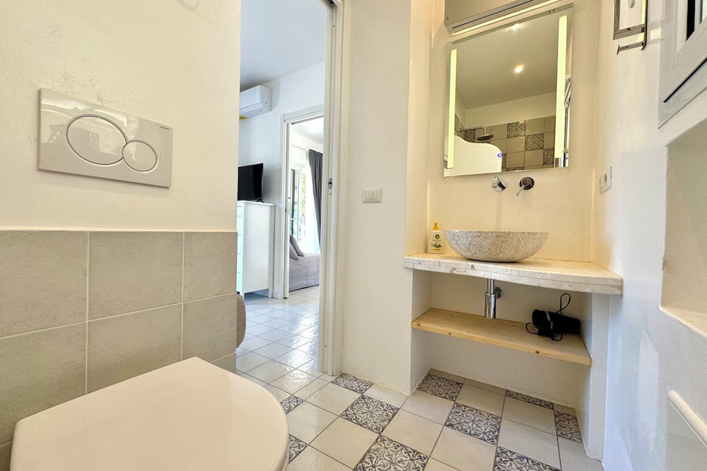 Torre di Bari Apartment | " Villa Rosa On The Beach "