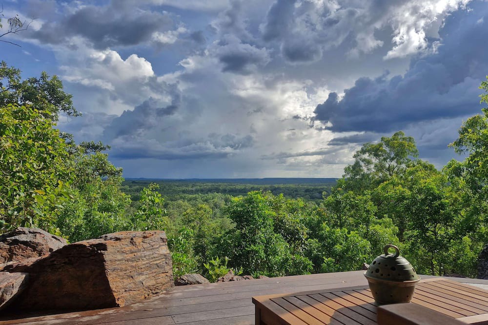 Rum Jungle Bed & Breakfast | Escape to a world where luxury meets nature! On the doorstep to Litchfield NP.