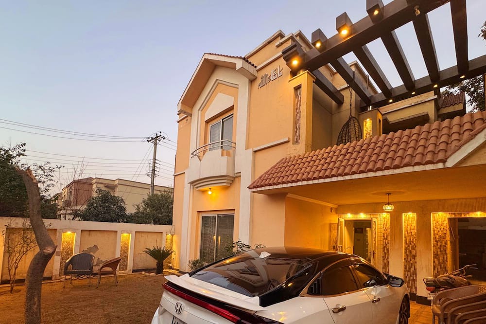 Lahore House | Haven Lodge, Luxurious 4BR Spanish Villa in Lahore