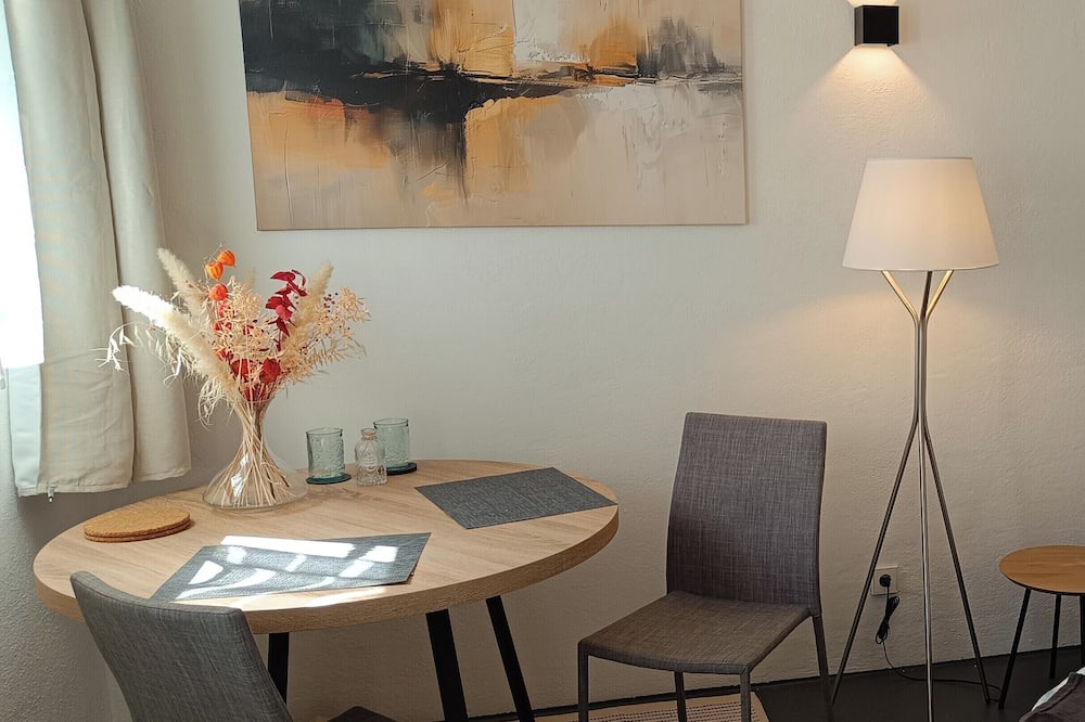 Nagold Apartment | Apartment in Nagold with shower and kitchen
