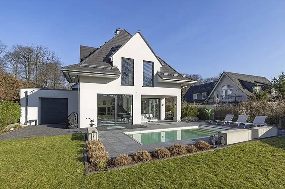 Bad Homburg v.d. Hoehe House | The Golden Home - A retreat full of warmth and style
