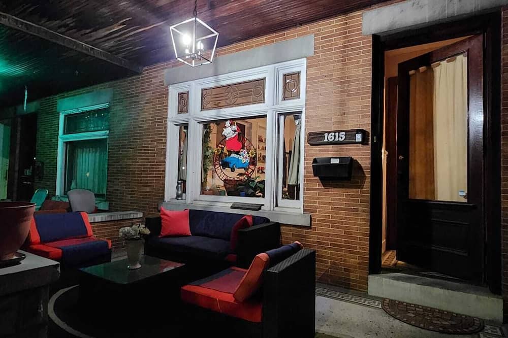 Allentown House | Beautiful house in front of west park