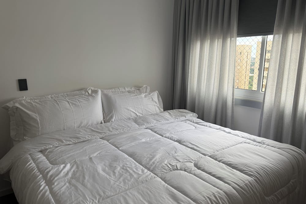 Gleba Fazenda Palhano RV Rental | The Room 1902 - JH Palhano