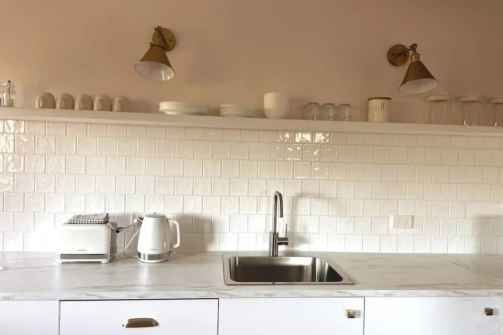 Richmond Lowlands House | Cute Apartment Accomodation on Prestige Polo Property on Outskirts of Village