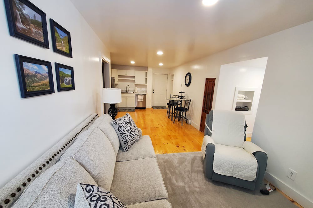 East Homer Apartment | Charming 1-bedroom apartment in delightful Manlius, on a beautiful flower farm!