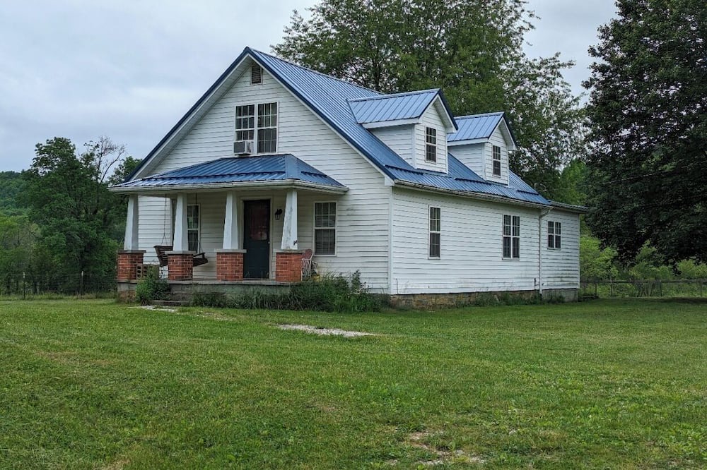 Island City Other | Sturgeon Creek Farm - farmstay - pet friendly