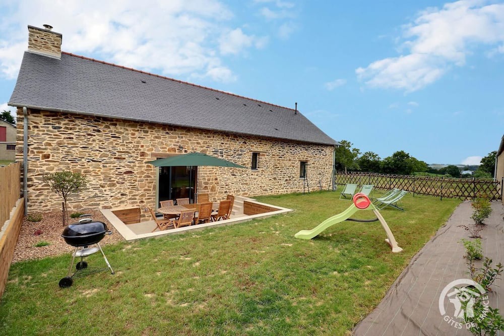 Poce-les-Bois House | Le Champ Rosé - POCE LES BOIS