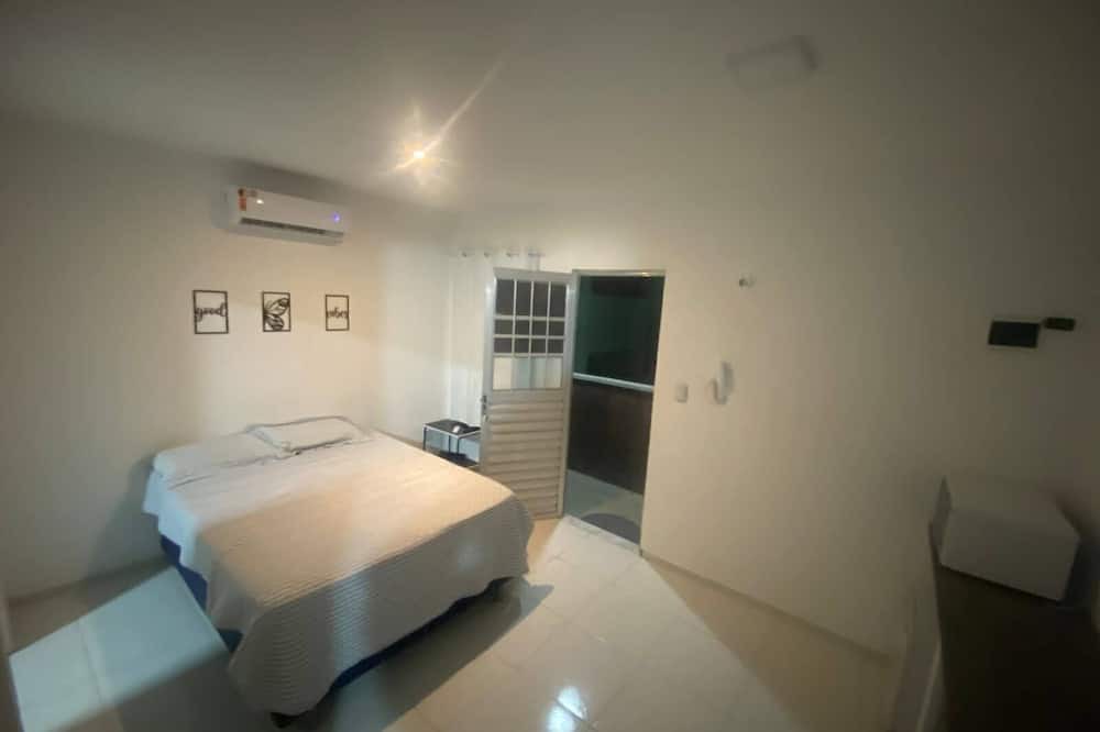 Caucaia Apartment | Suite, studio Icaraí/Cumbuco Air, TV, Minibar and microwave 5km Cumbuco