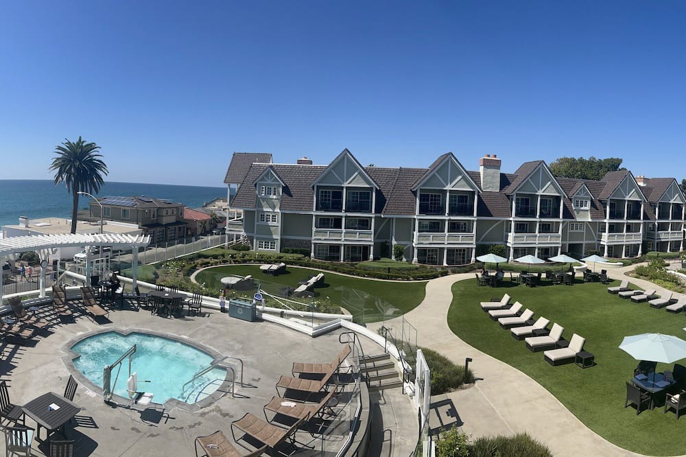 Carlsbad Village Resort | Charming resort in superb Carlsbad Village with ocean view - June 28 to July 5th