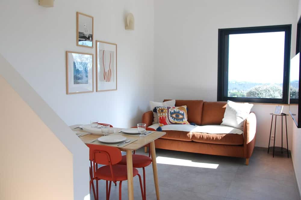 Cabris Apartment | Duplex with private garden and pool