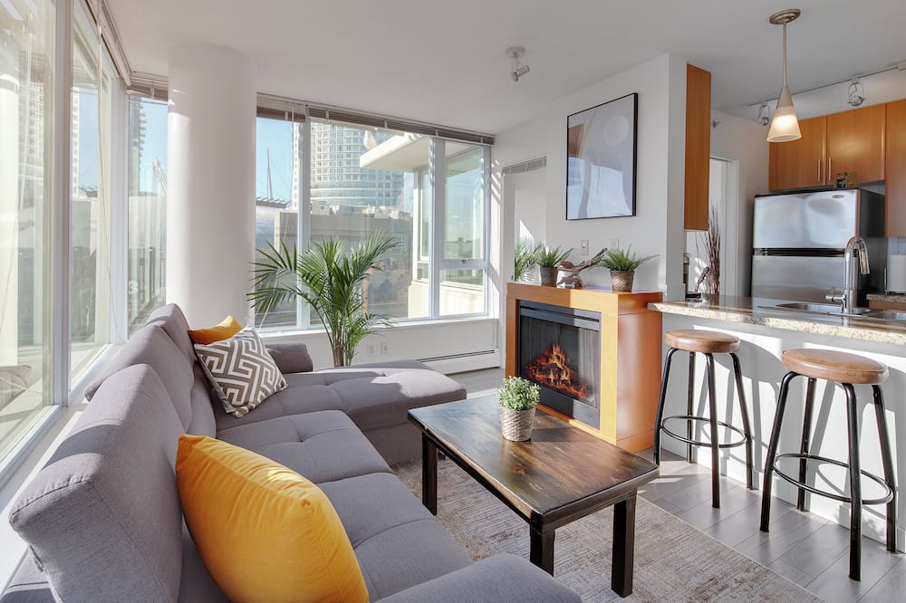 Gastown Condo | Elegance Residence in Downtown/Free Parking/Pet-Friendly