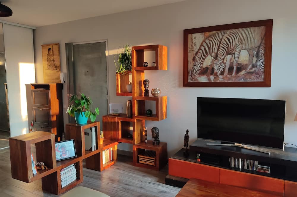 13th Arrondissement Apartment | * New * Apartment with breathtaking view of pine forest in quiet residence